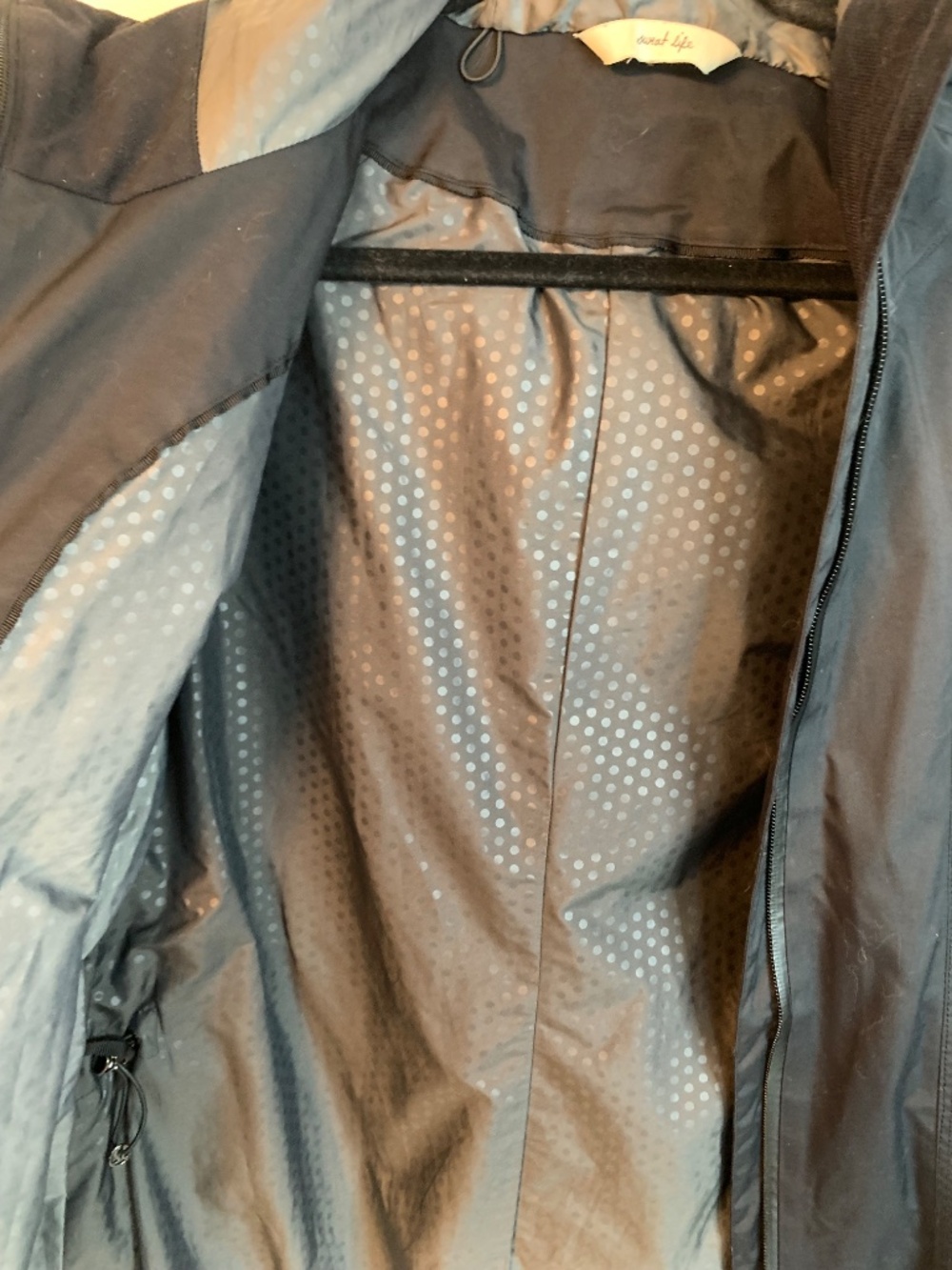 Lululemon Black Raid Jacket 8 - Picture 12 of 12